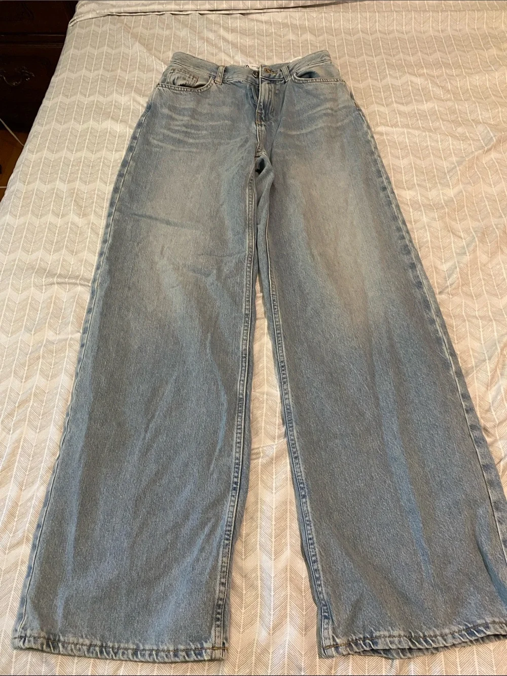 Zara Light Blue High-Waist Women’s Jeans - Picture 3 of 6